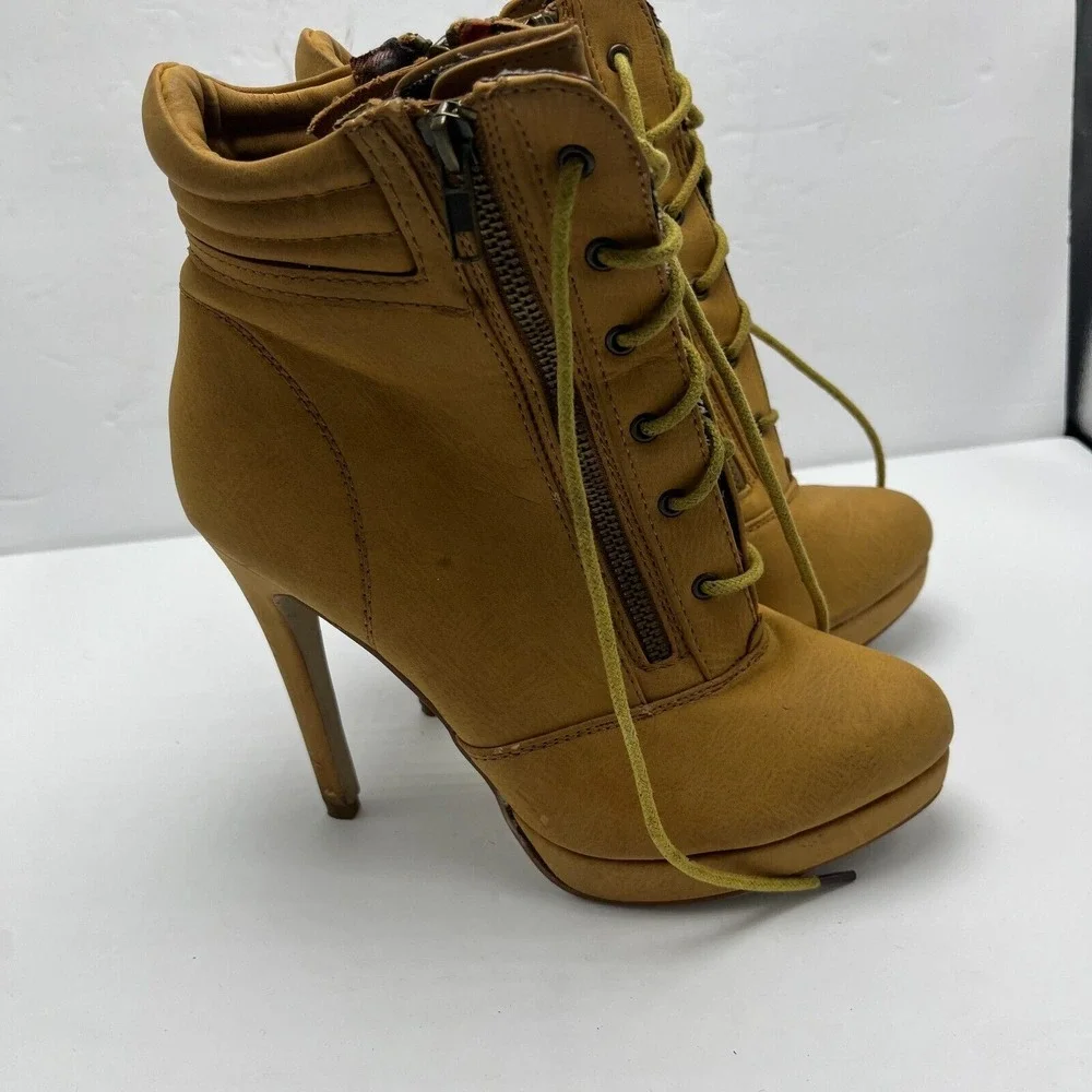 Steve Madden women's zip lace‎ boots tan size 7.5